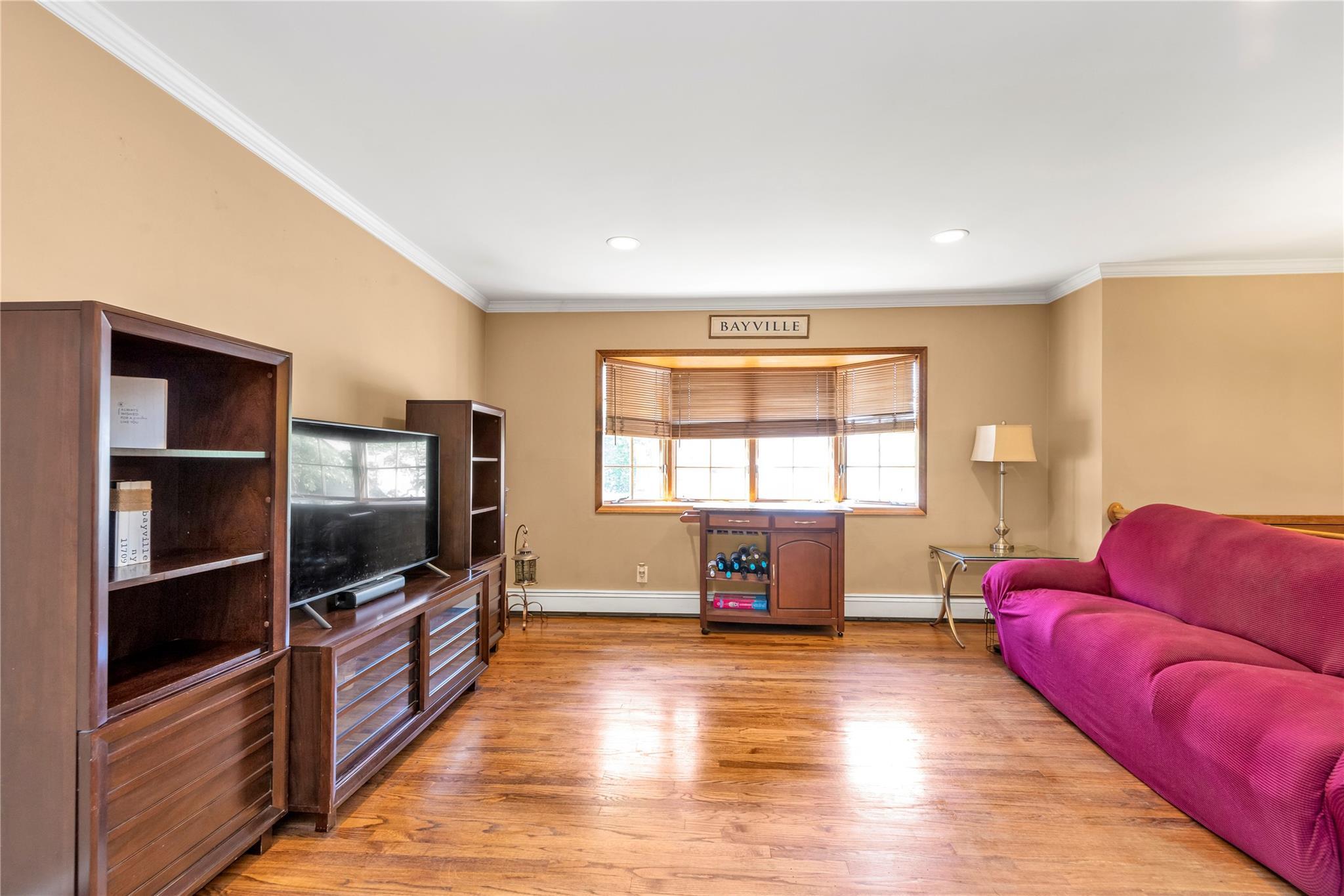 Single Family Godfrey  Nassau County, NY 11709, MLS-859311-2
