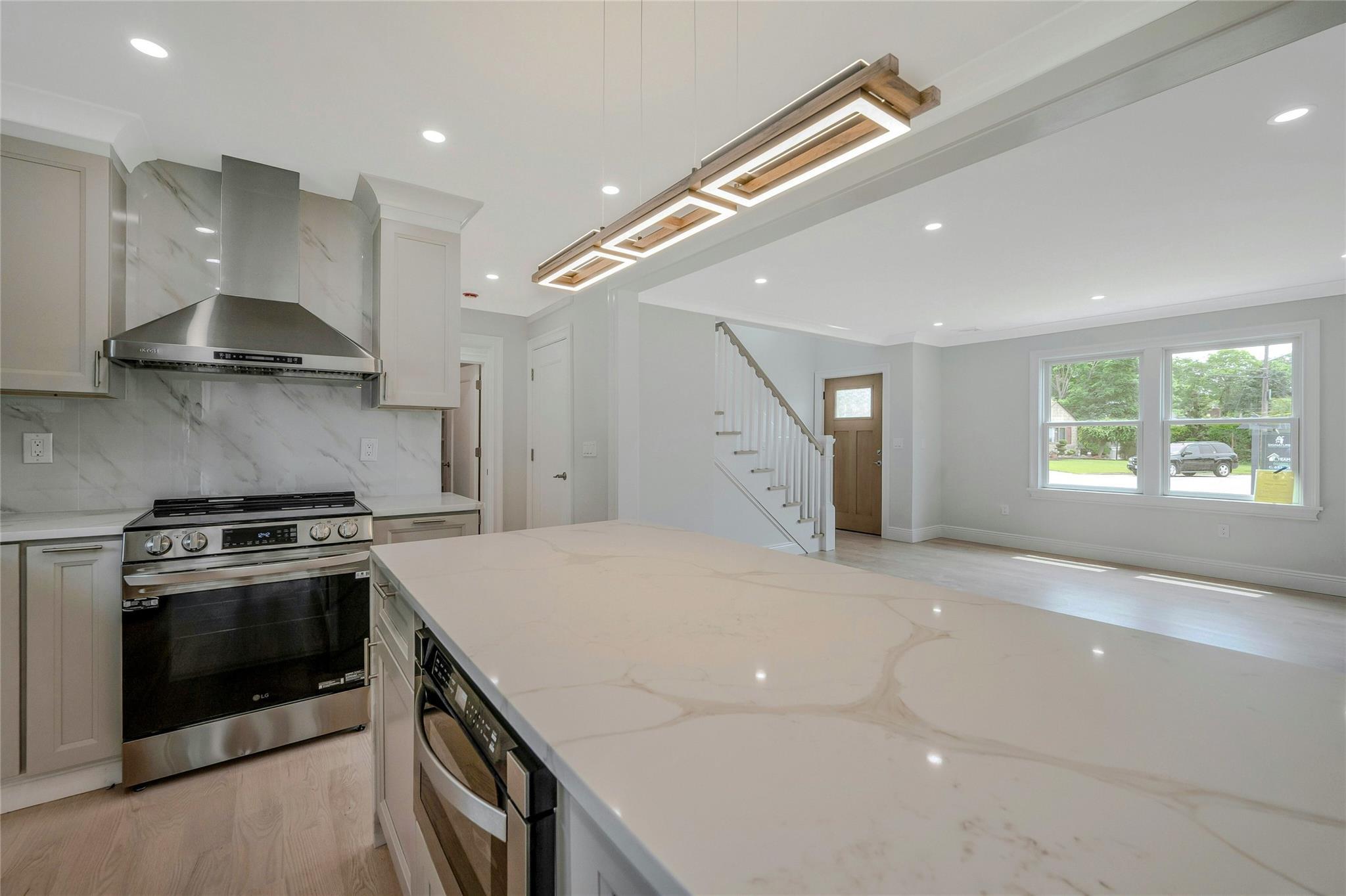 Single Family Portal  Suffolk County, NY 11702, MLS-859333-11