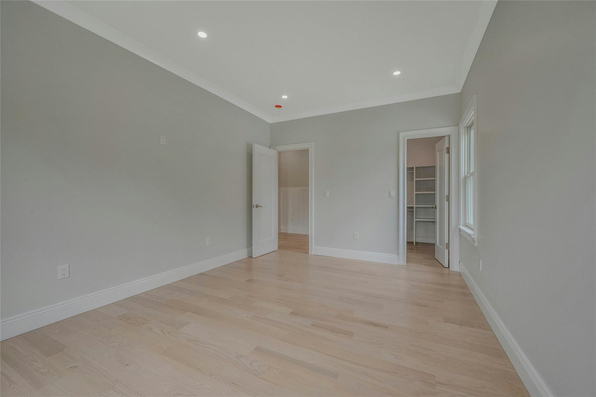 Single Family Portal  Suffolk County, NY 11702, MLS-859333-21