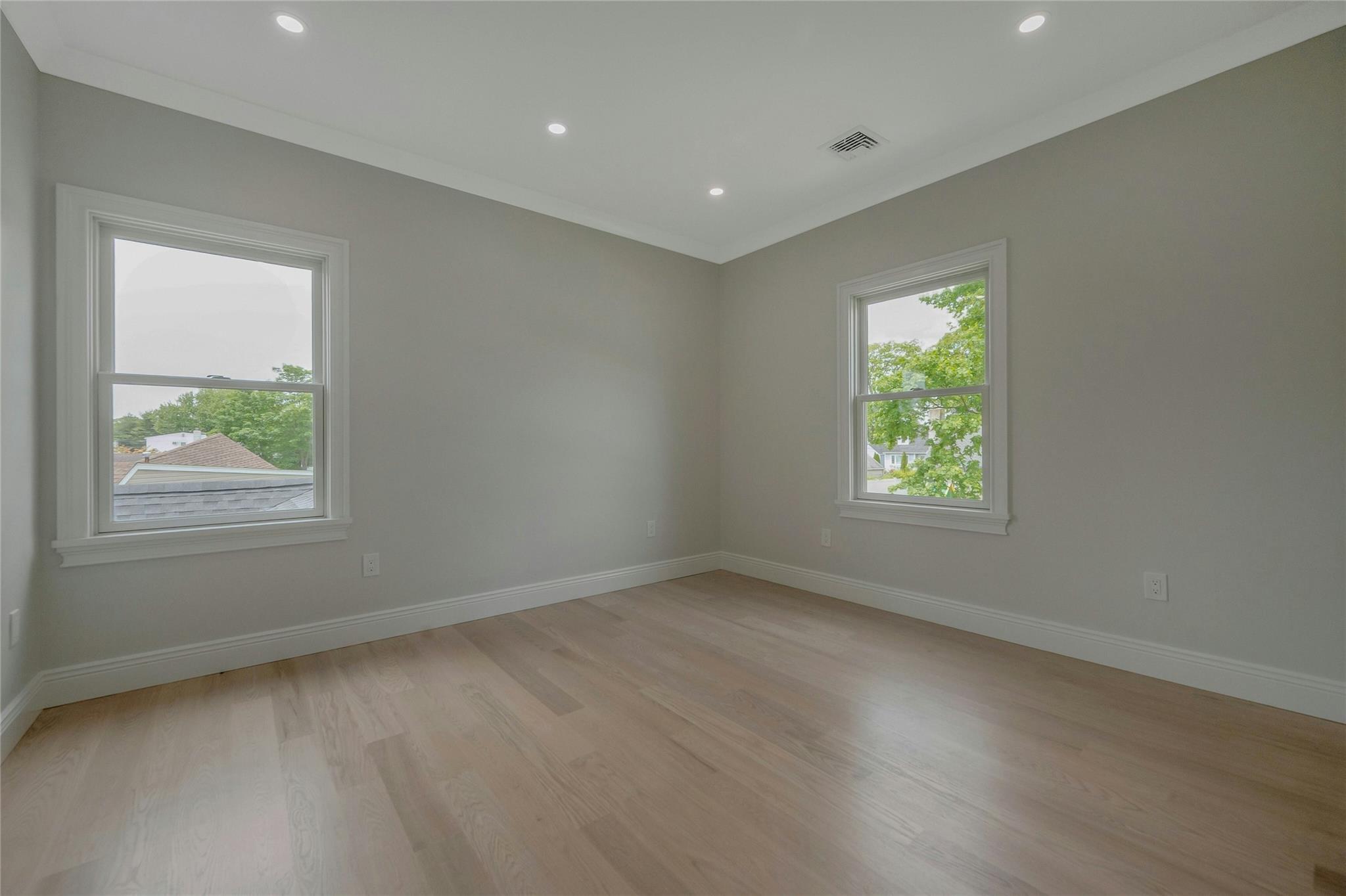 Single Family Portal  Suffolk County, NY 11702, MLS-859333-25