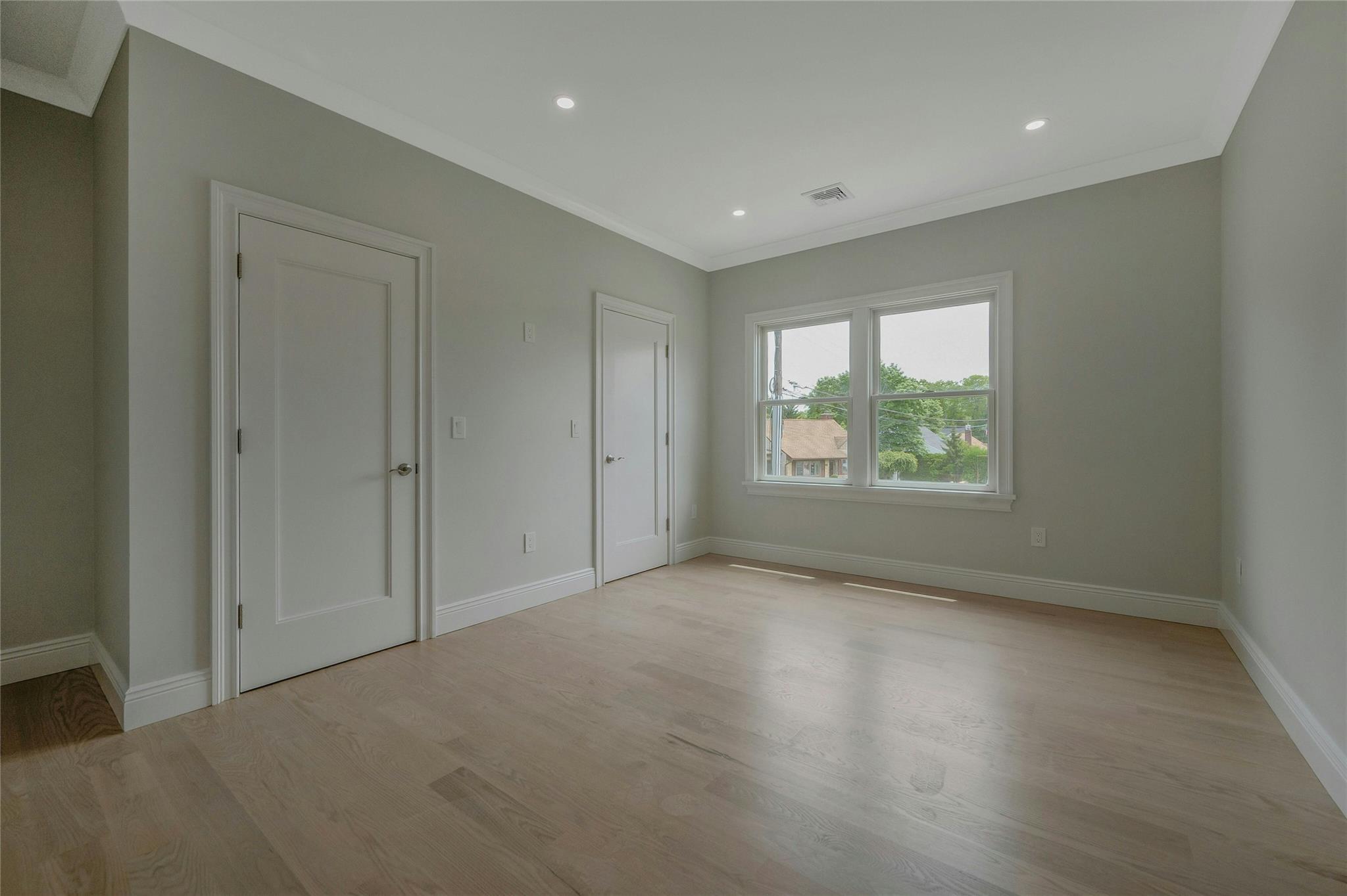Single Family Portal  Suffolk County, NY 11702, MLS-859333-29