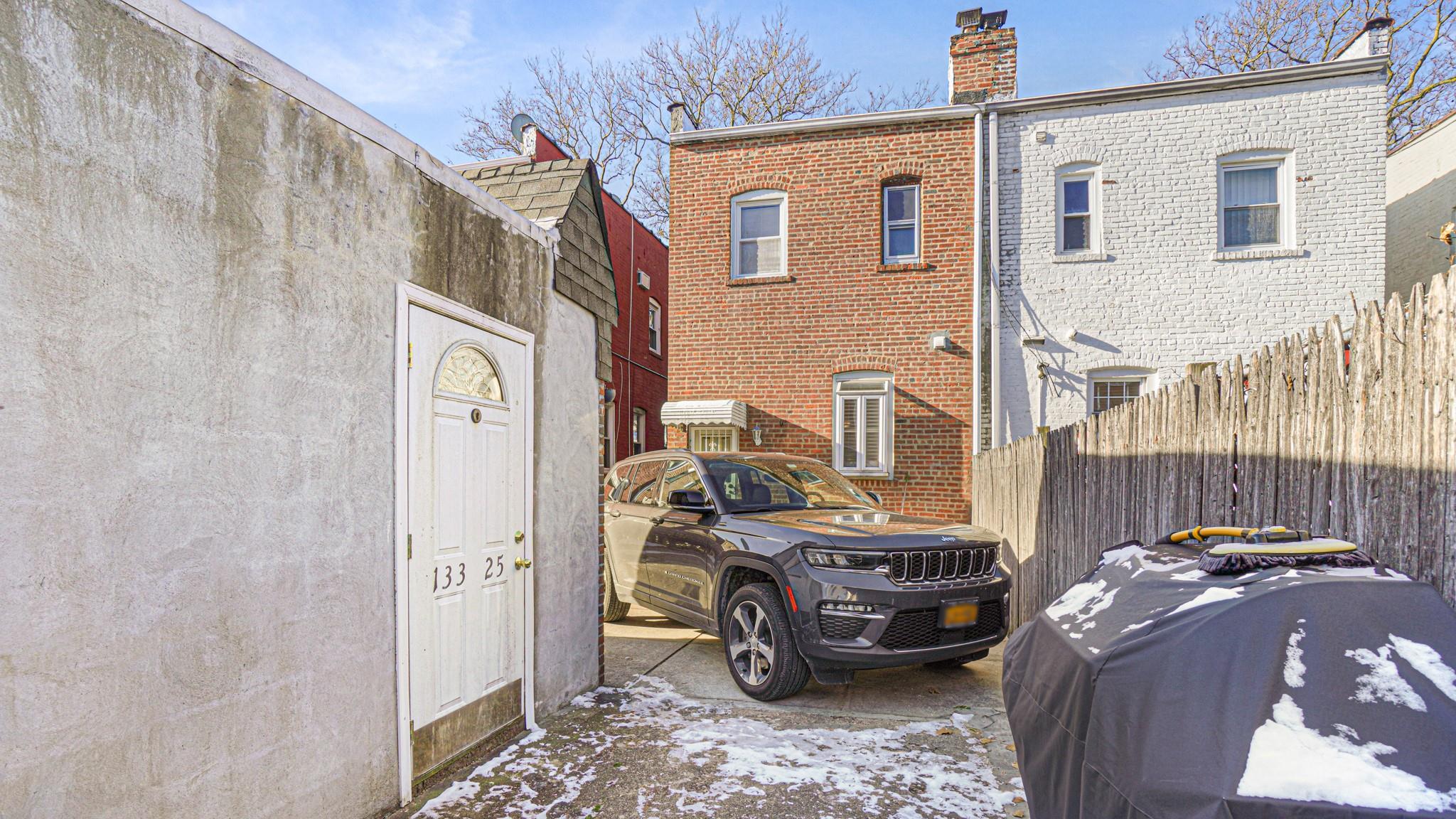 Single Family 84th Street  Queens, NY 11417, MLS-859334-21