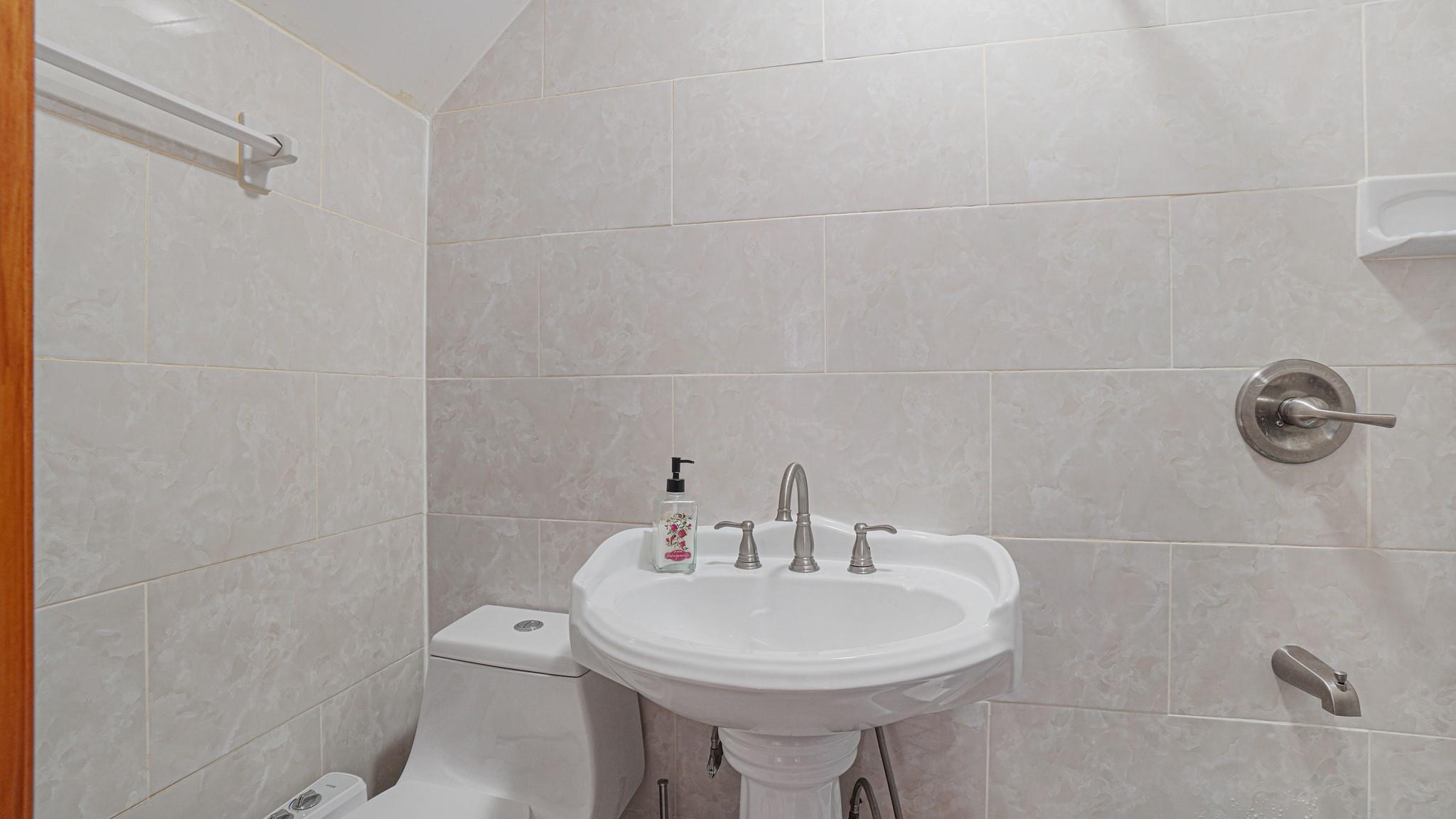 Single Family 84th Street  Queens, NY 11417, MLS-859334-9