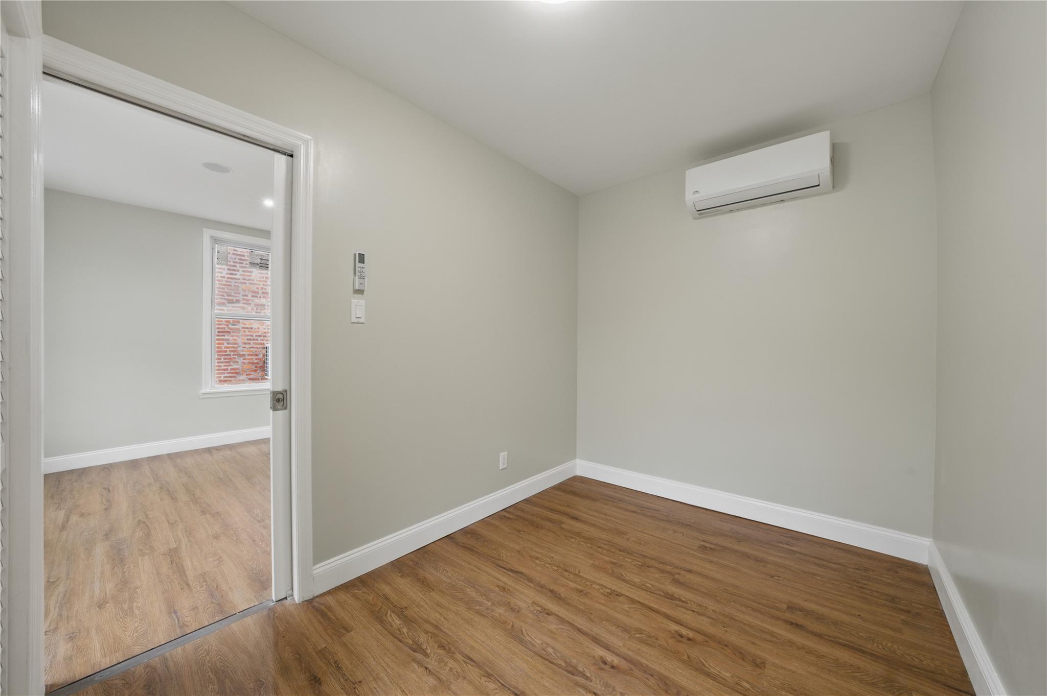 Single Family Quincy  Bronx, NY 10465, MLS-859336-16