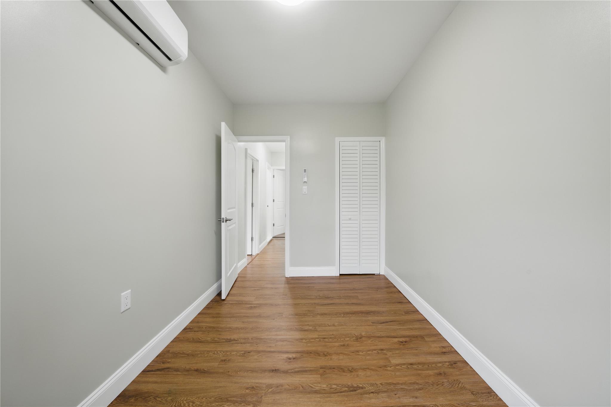 Single Family Quincy  Bronx, NY 10465, MLS-859336-24