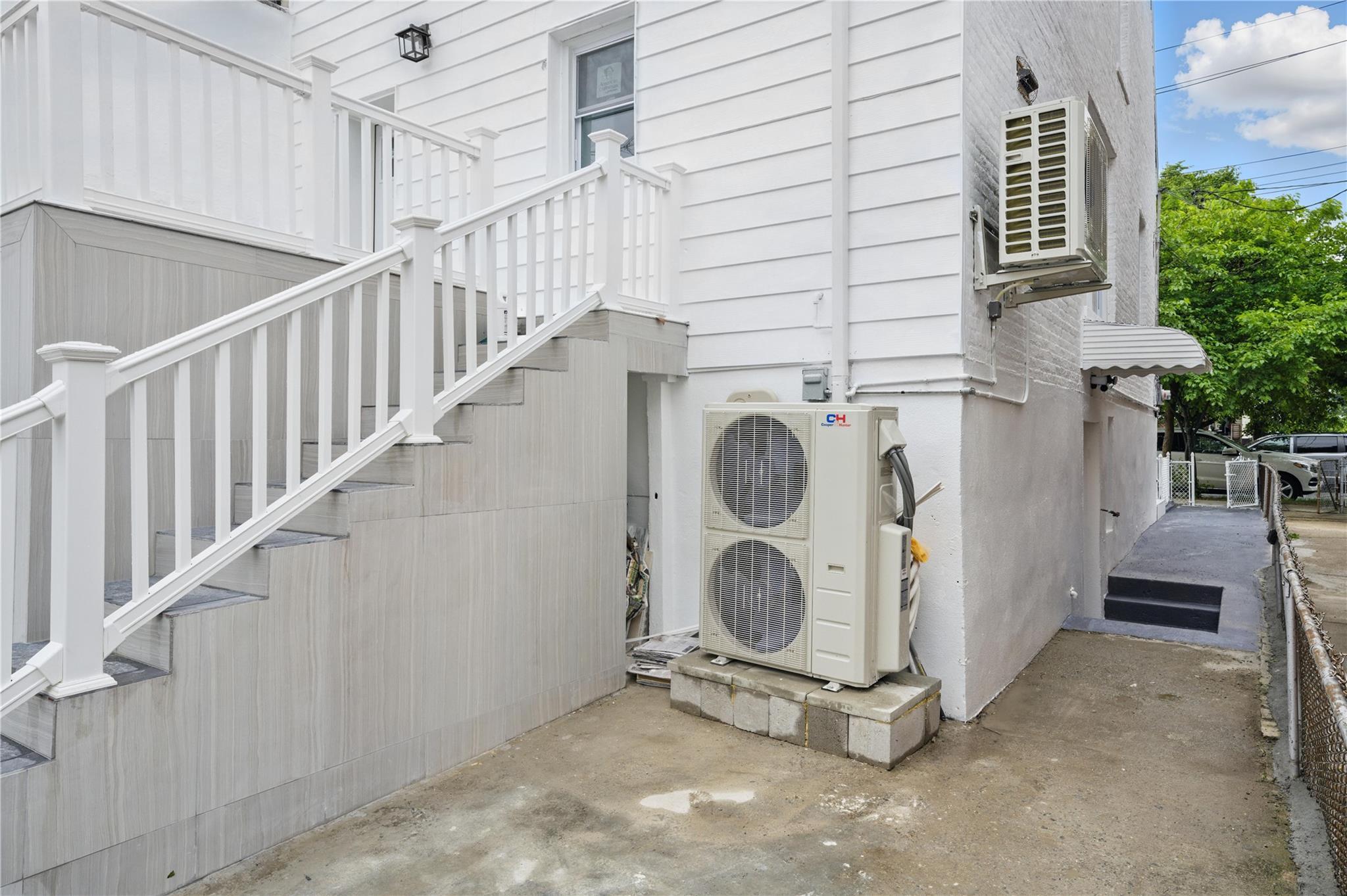 Single Family Quincy  Bronx, NY 10465, MLS-859336-30