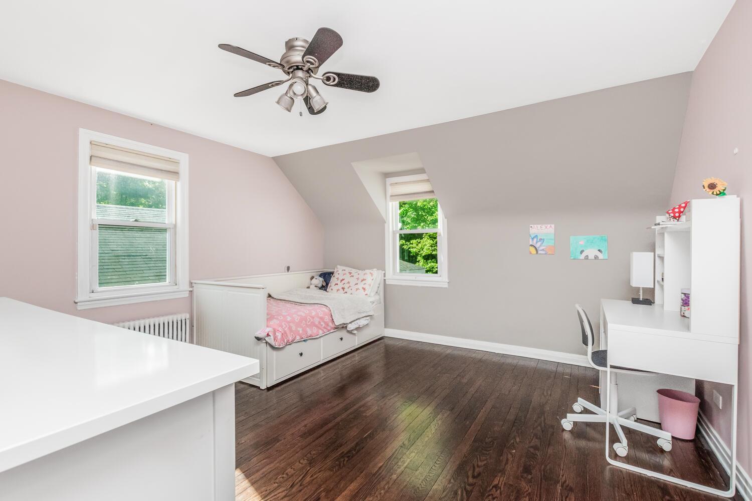 Single Family Brynwood  Westchester County, NY 10701, MLS-859351-24