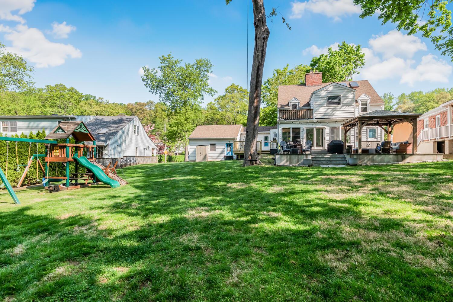 Single Family Brynwood  Westchester County, NY 10701, MLS-859351-38