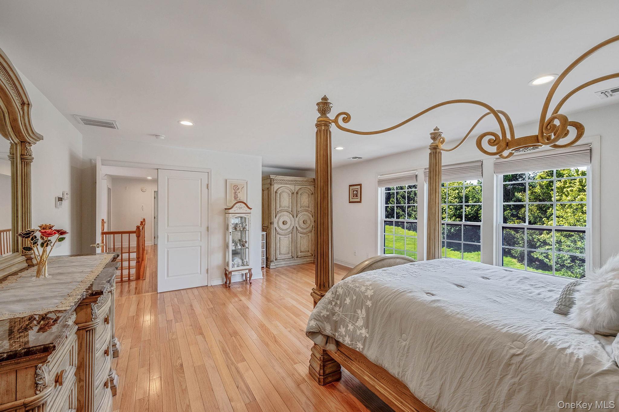 Single Family Pinehurst  Suffolk County, NY 11766, MLS-859372-24