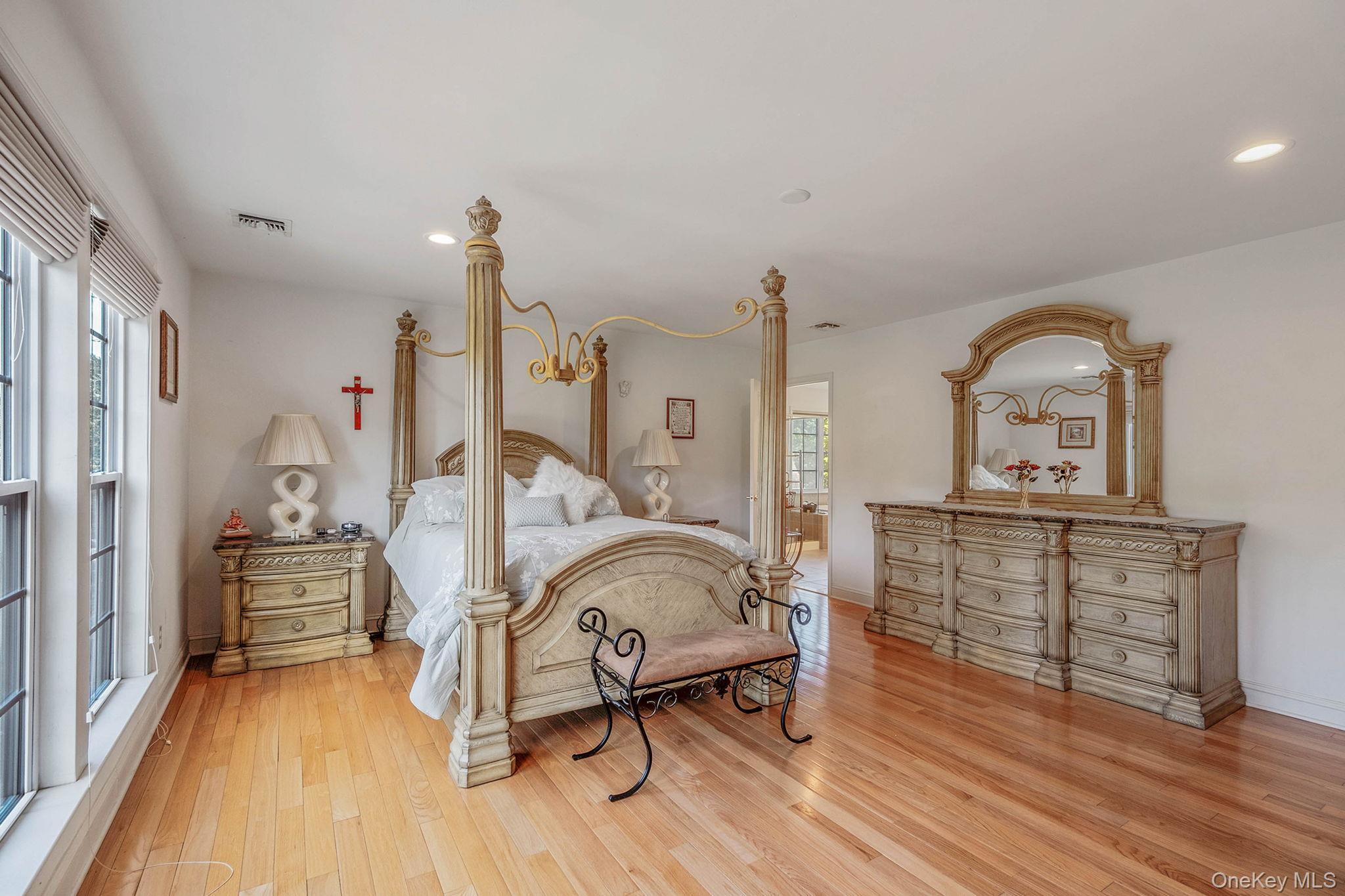 Single Family Pinehurst  Suffolk County, NY 11766, MLS-859372-25