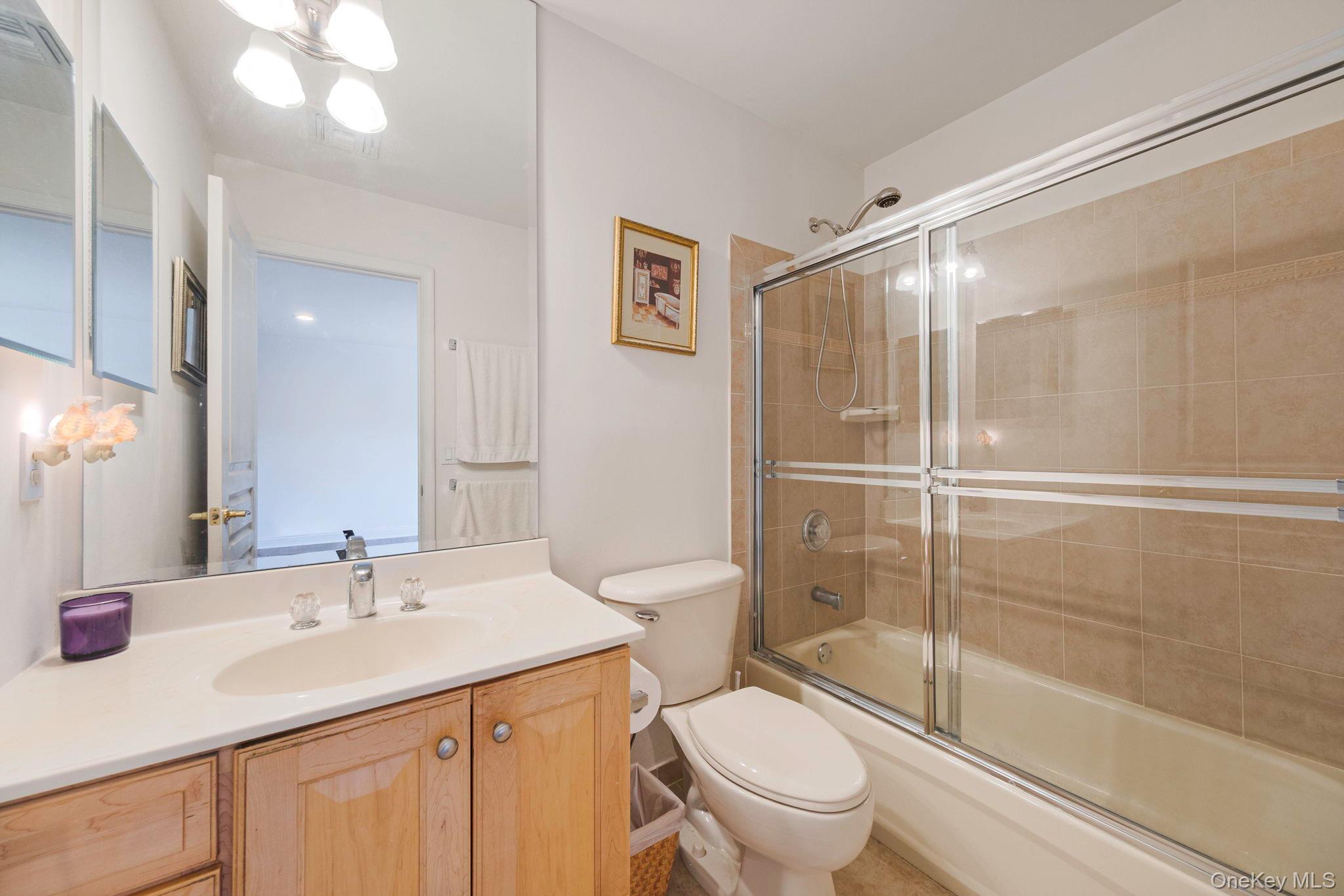 Single Family Pinehurst  Suffolk County, NY 11766, MLS-859372-33