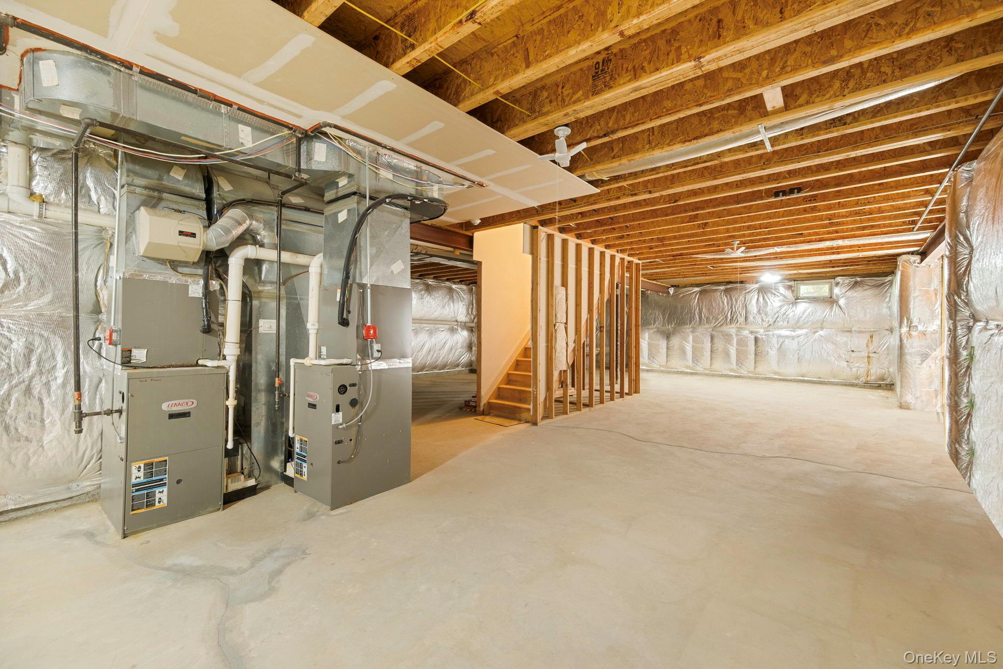 Single Family Pinehurst  Suffolk County, NY 11766, MLS-859372-34