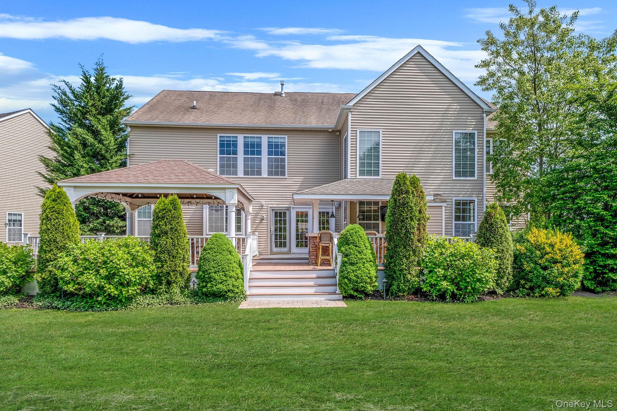 Single Family Pinehurst  Suffolk County, NY 11766, MLS-859372-37