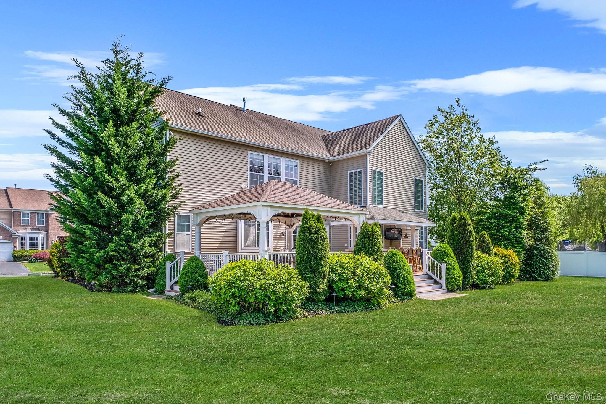 Single Family Pinehurst  Suffolk County, NY 11766, MLS-859372-38