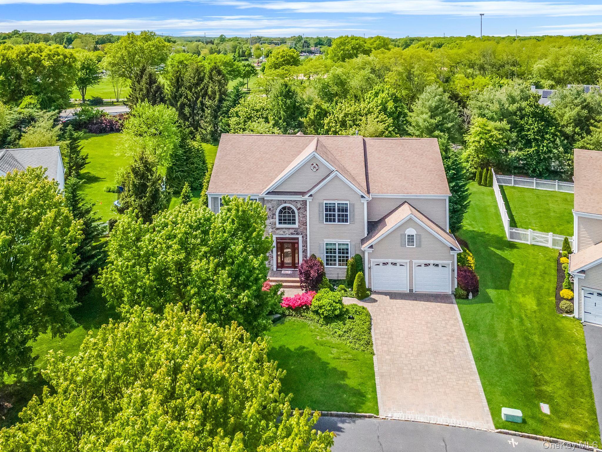 Single Family Pinehurst  Suffolk County, NY 11766, MLS-859372-4