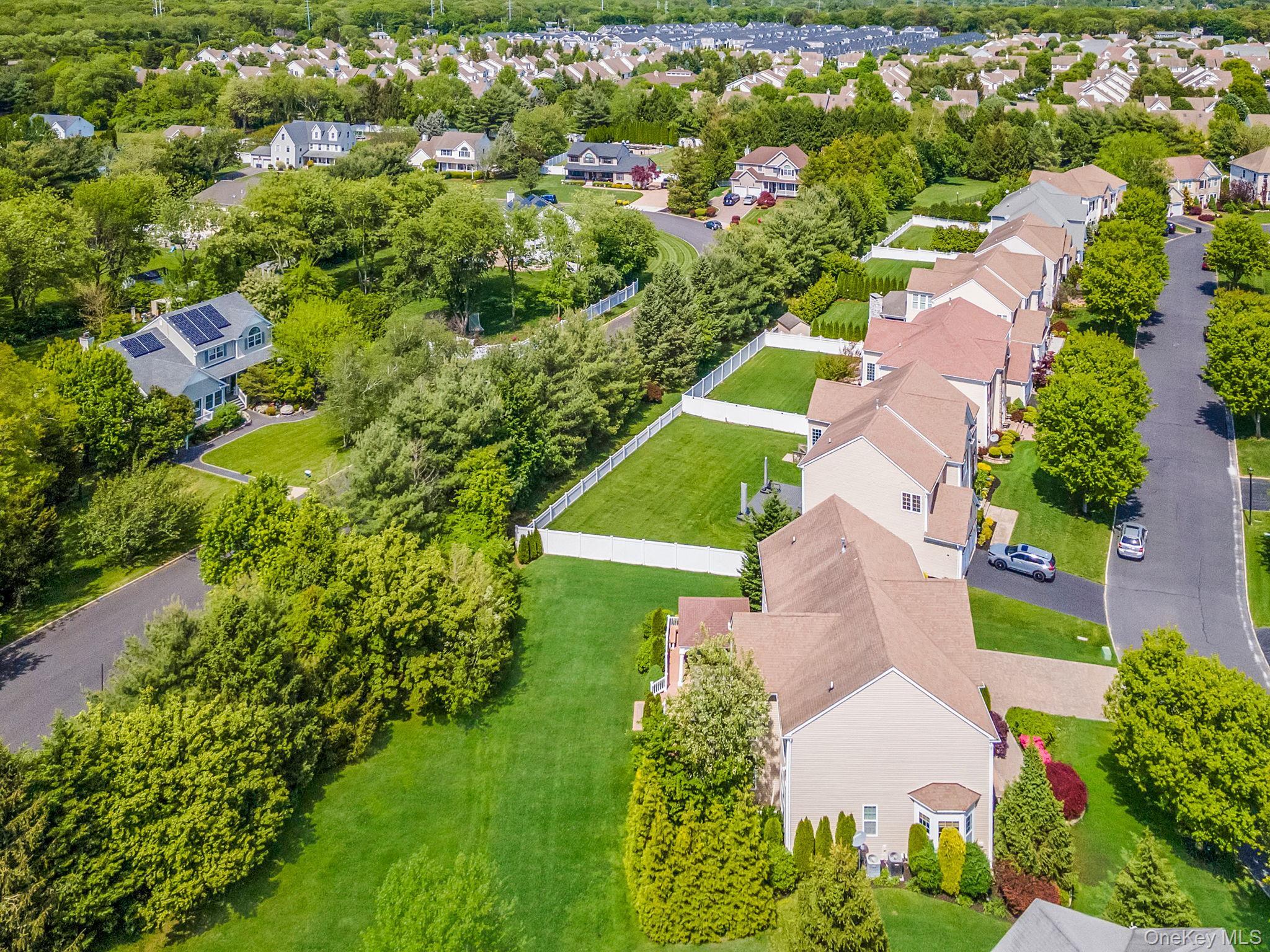 Single Family Pinehurst  Suffolk County, NY 11766, MLS-859372-5