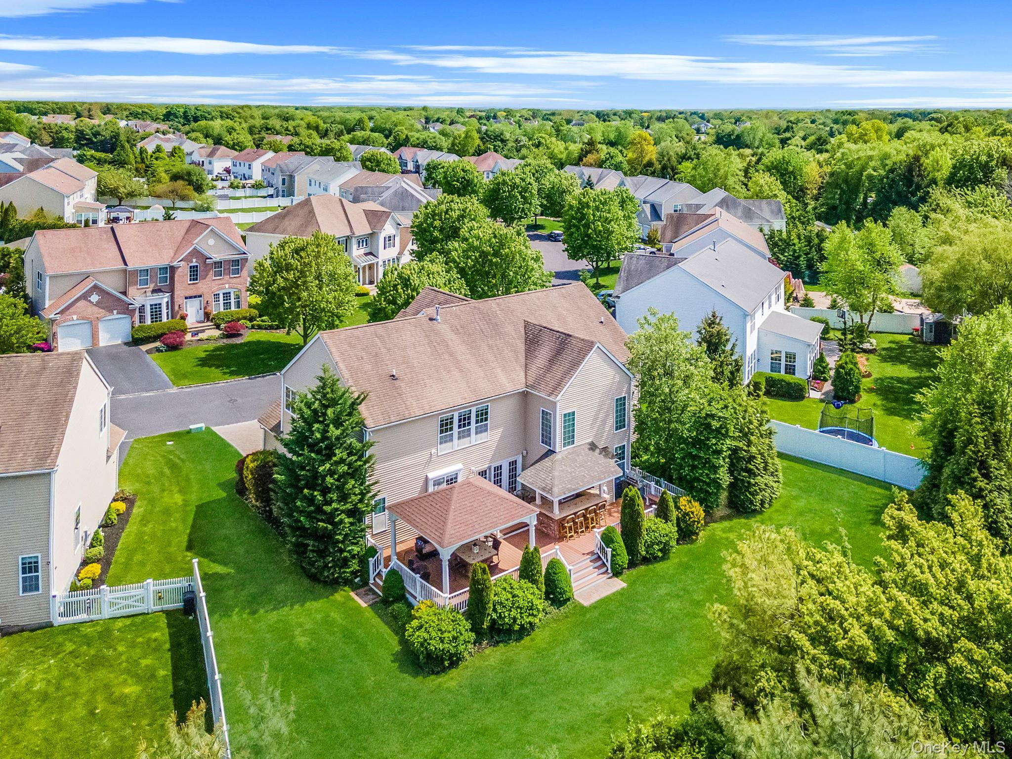 Single Family Pinehurst  Suffolk County, NY 11766, MLS-859372-6