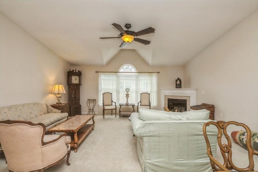Condo Christine  Suffolk County, NY 11746, MLS-859377-11