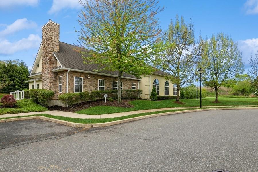 Condo Christine  Suffolk County, NY 11746, MLS-859377-26