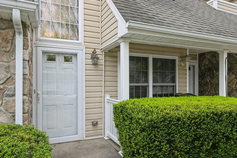 Condo Christine  Suffolk County, NY 11746, MLS-859377-3