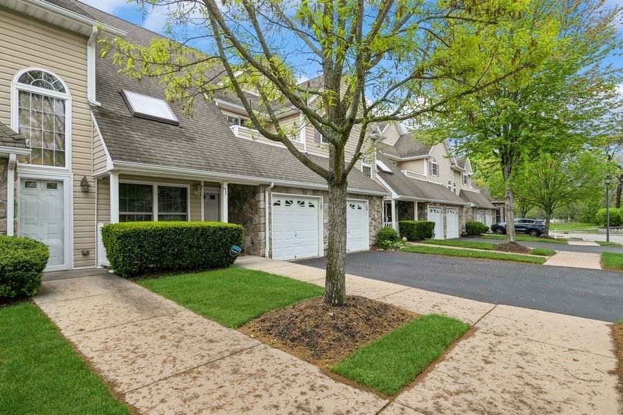 Condo Christine  Suffolk County, NY 11746, MLS-859377-4