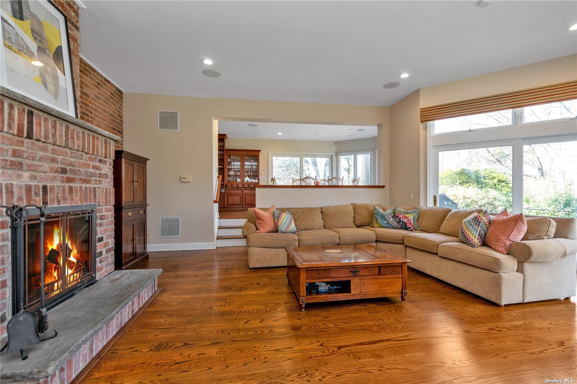 Single Family Barkers Point  Nassau County, NY 11050, MLS-859386-13