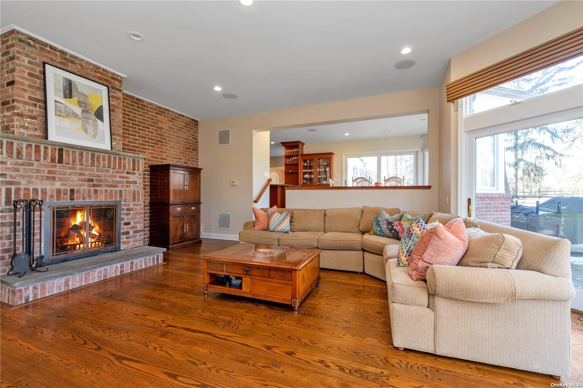 Single Family Barkers Point  Nassau County, NY 11050, MLS-859386-14