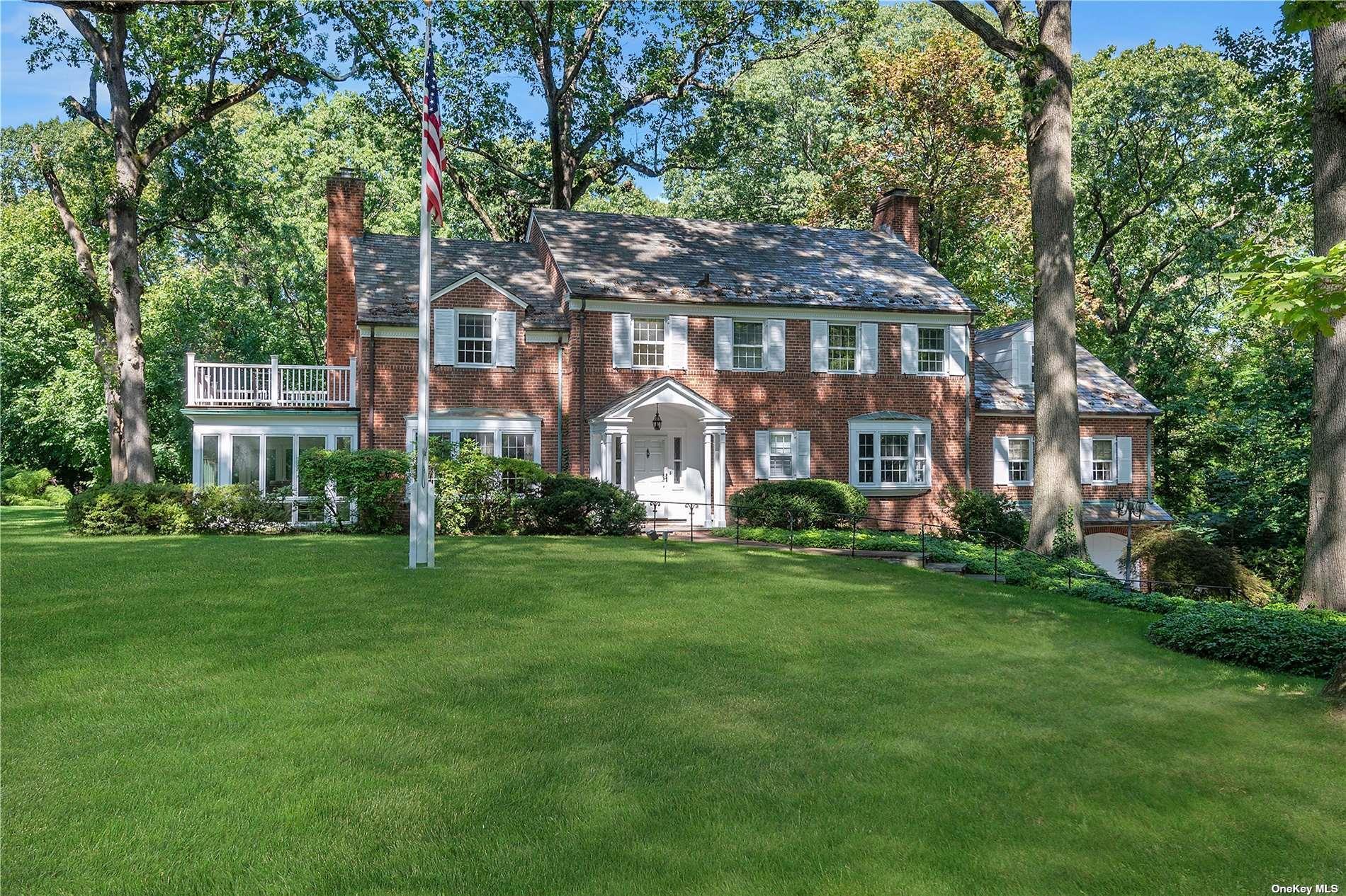 Single Family Barkers Point  Nassau County, NY 11050, MLS-859386-2