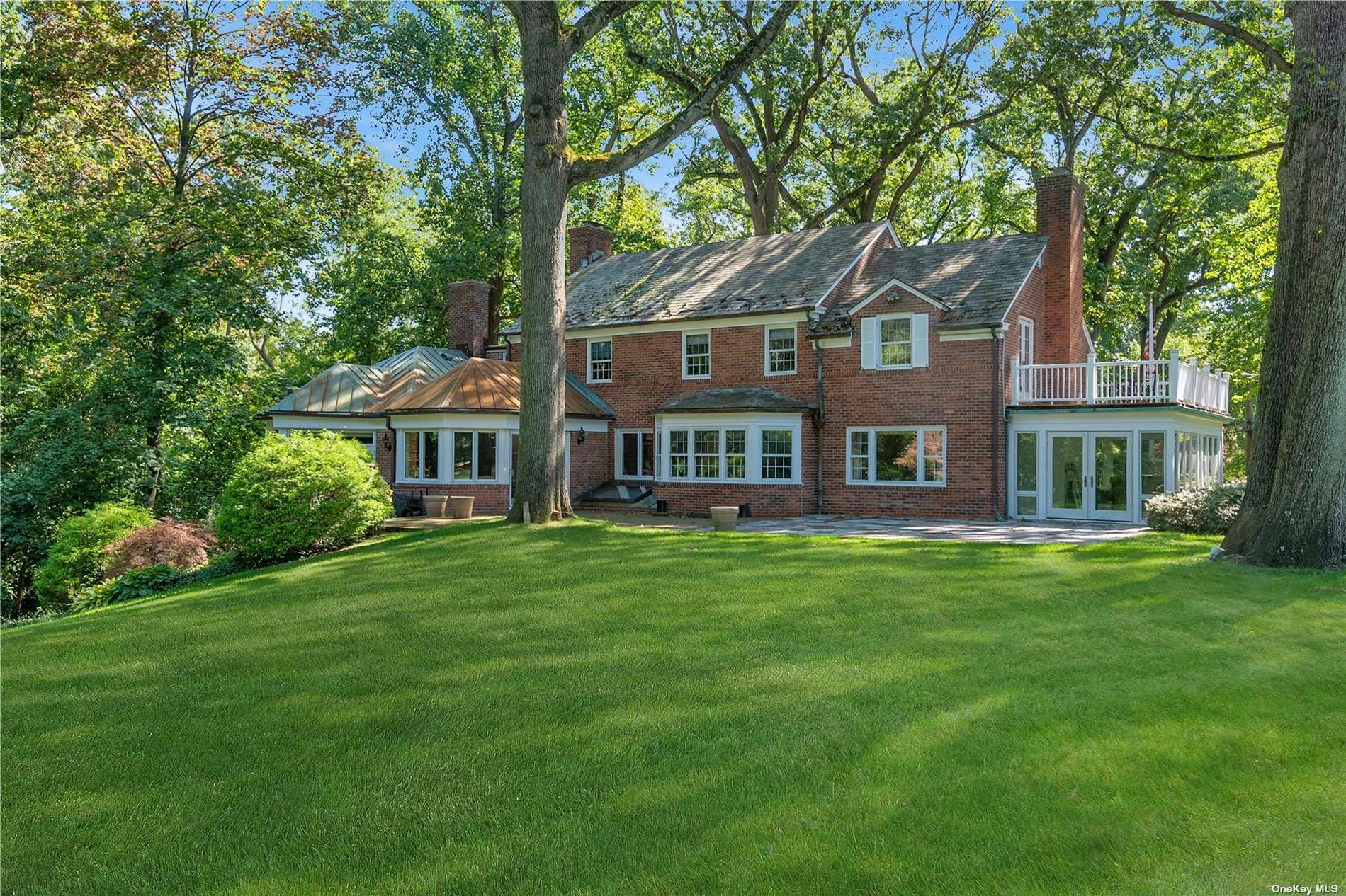Single Family Barkers Point  Nassau County, NY 11050, MLS-859386-31