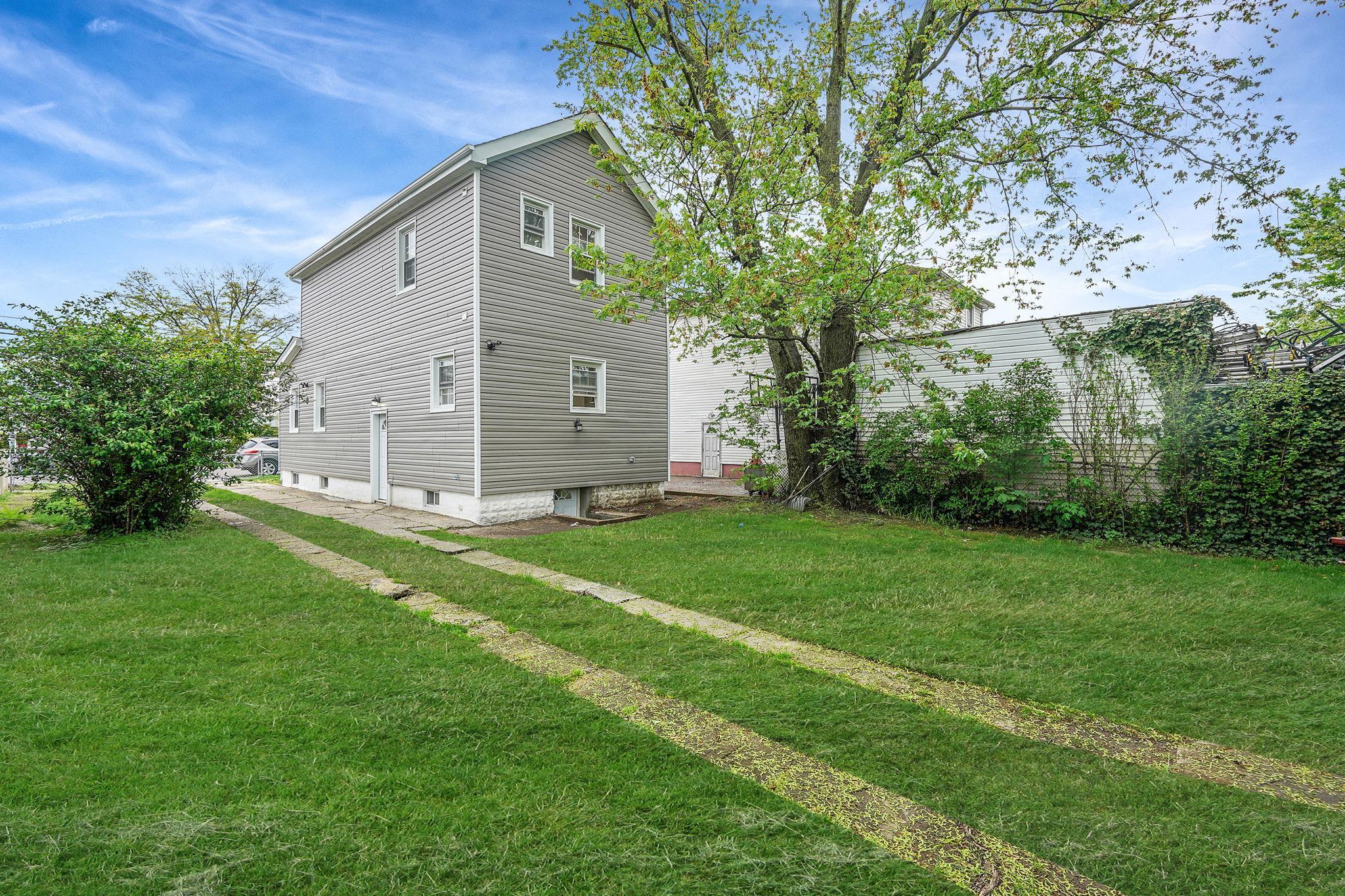 Single Family 219th  Queens, NY 11411, MLS-859387-5