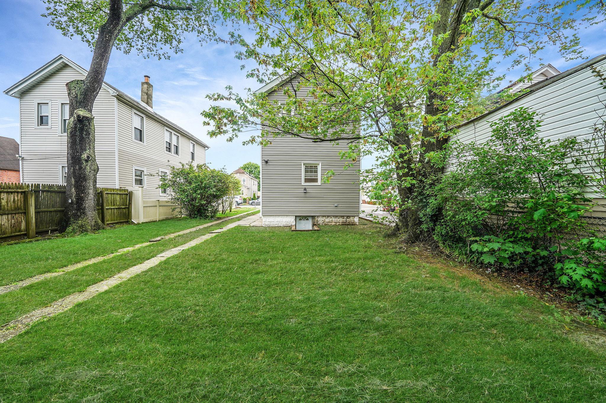 Single Family 219th  Queens, NY 11411, MLS-859387-6
