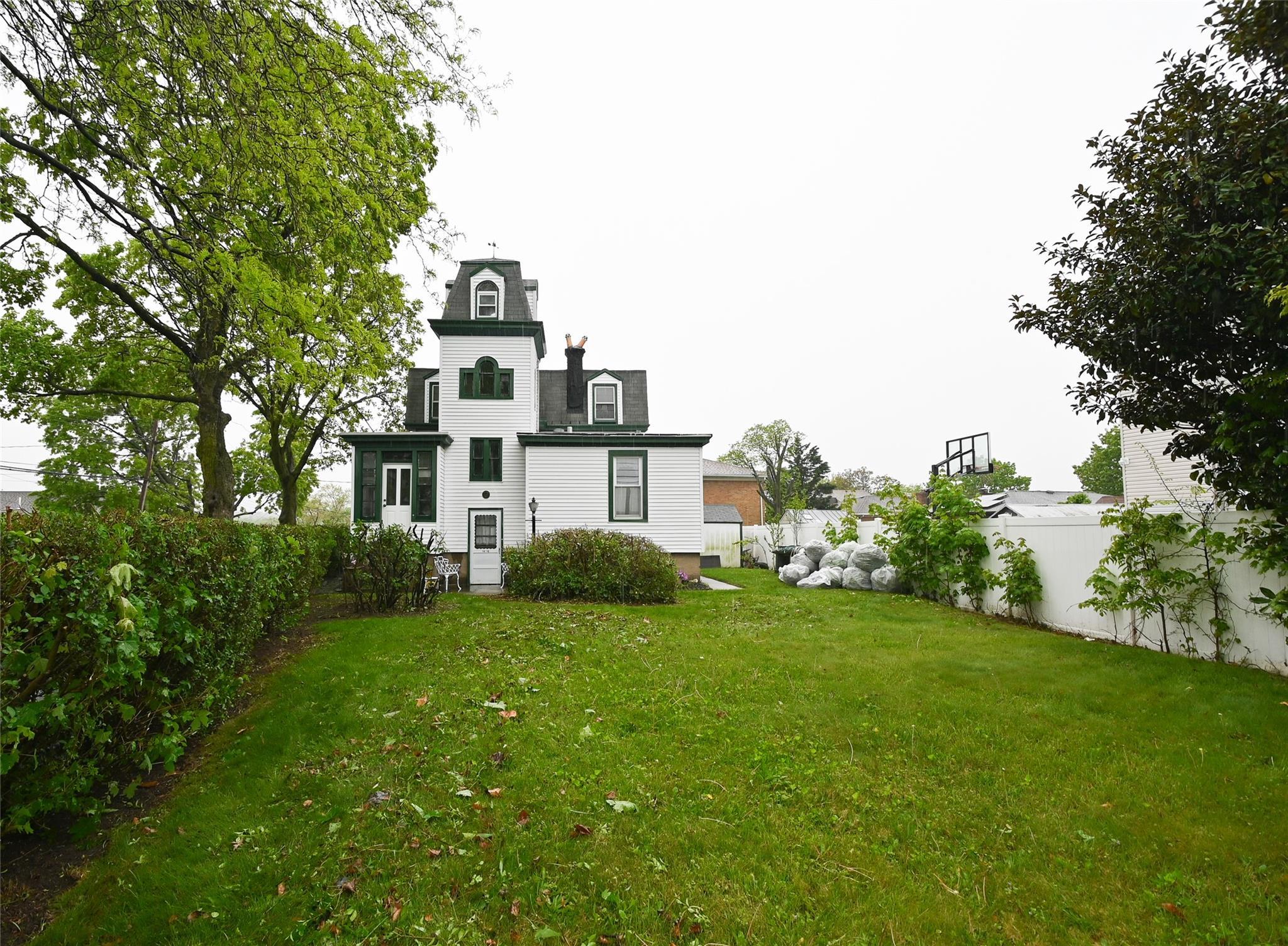 Single Family 136th  Queens, NY 11356, MLS-859400-2