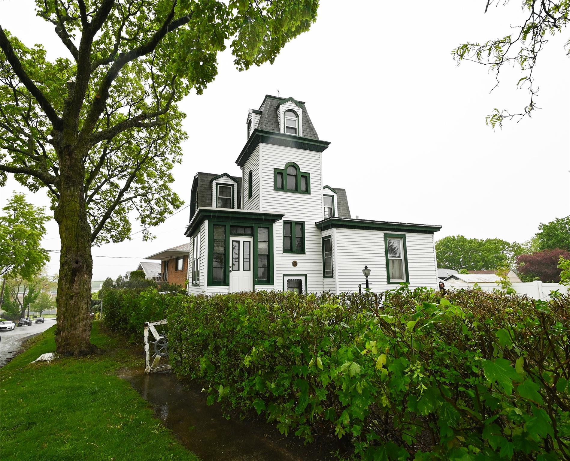 Single Family 136th  Queens, NY 11356, MLS-859400-31