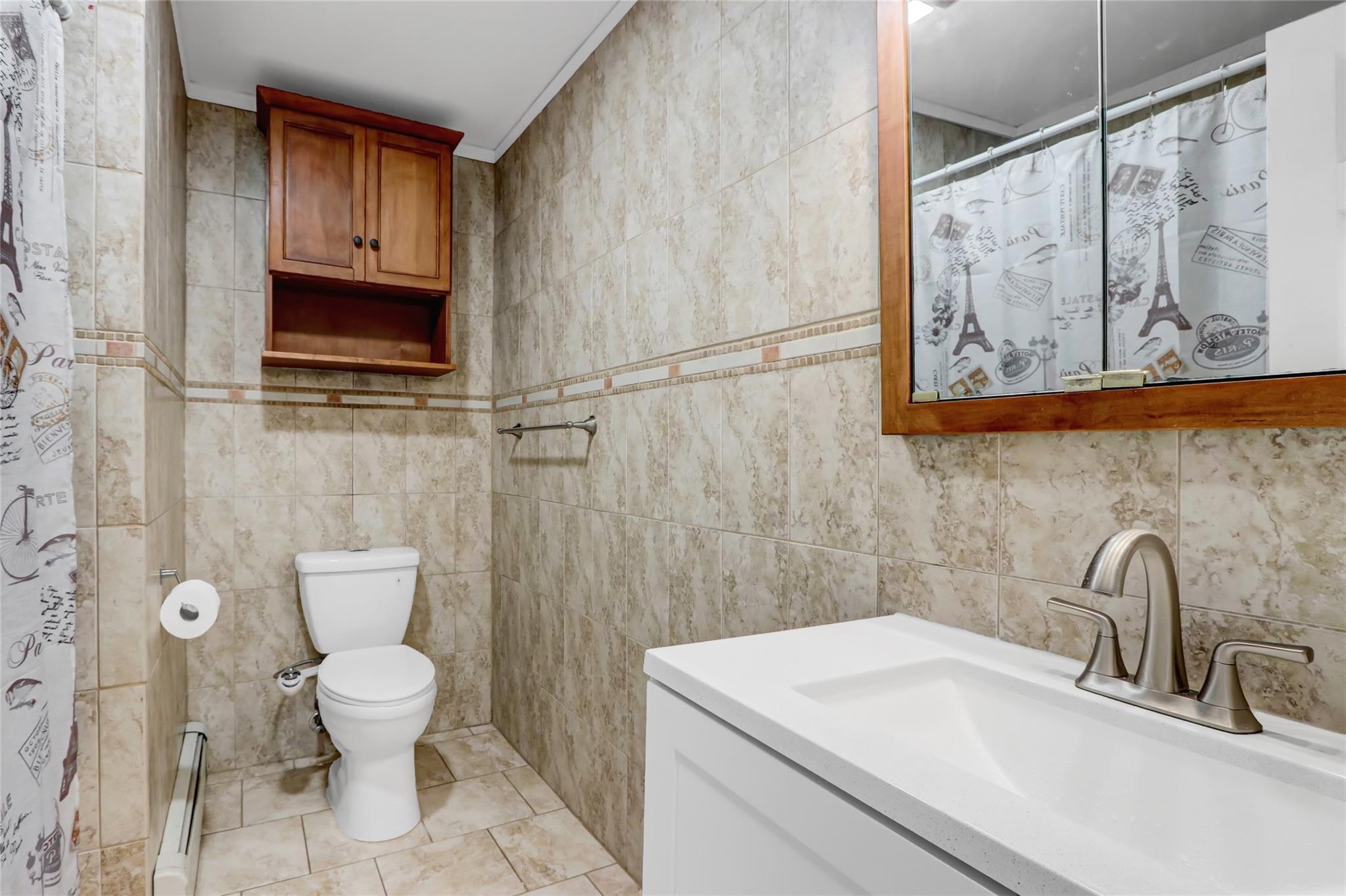 Single Family Henearly  Suffolk County, NY 11764, MLS-859404-18