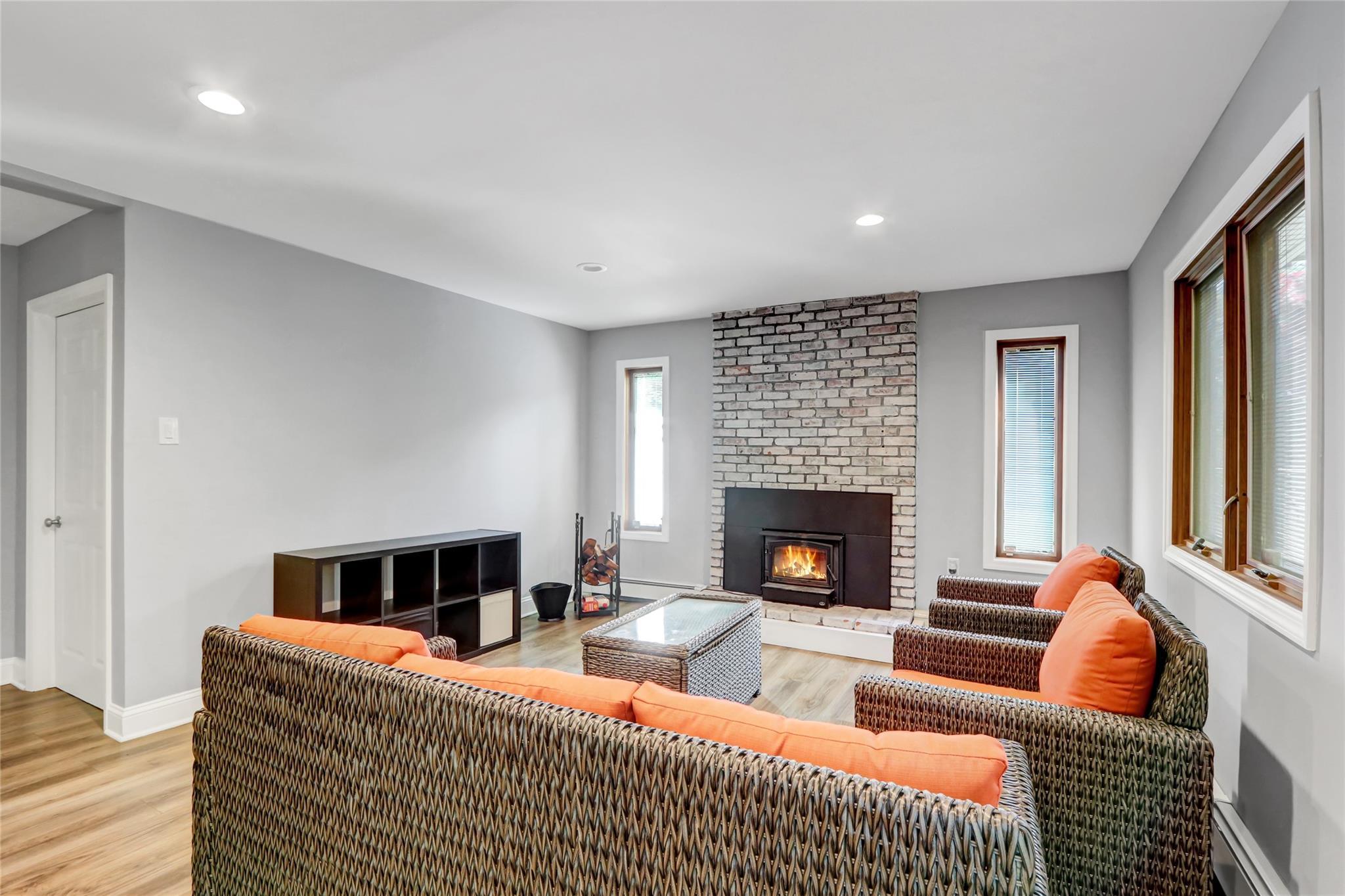 Single Family Henearly  Suffolk County, NY 11764, MLS-859404-22