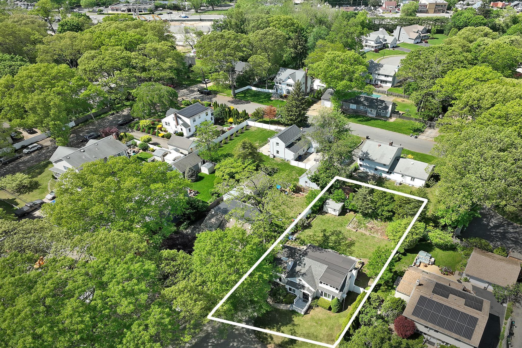 Single Family Hunters  Suffolk County, NY 11746, MLS-859414-19