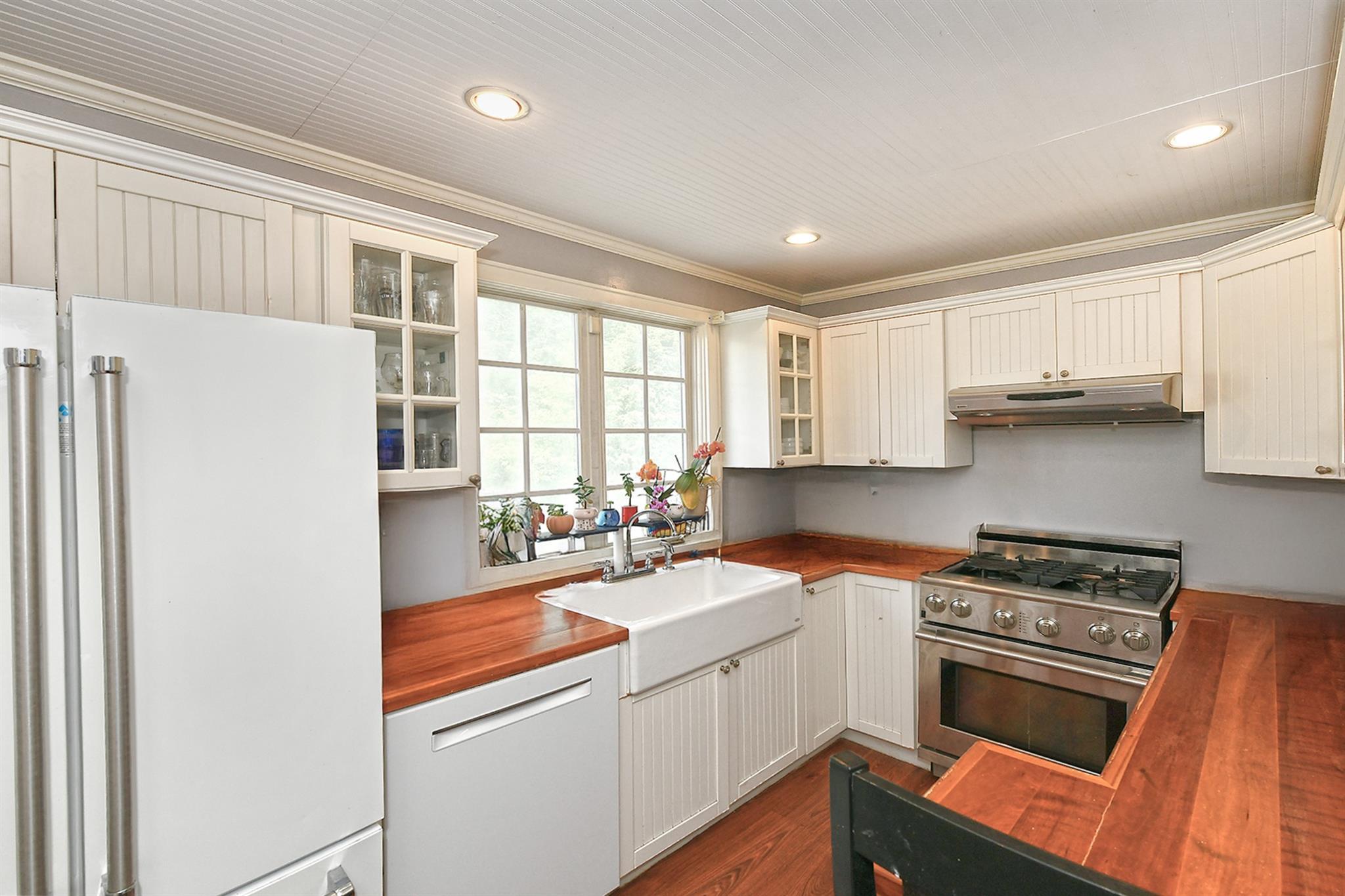 Single Family Hunters  Suffolk County, NY 11746, MLS-859414-7