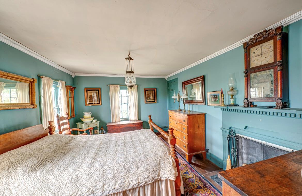 Single Family Broadway  Suffolk County, NY 11777, MLS-859424-17