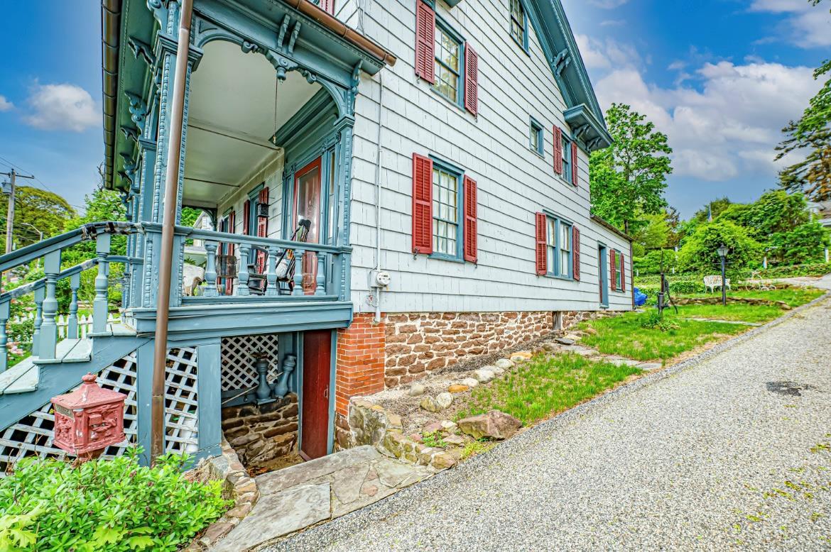 Single Family Broadway  Suffolk County, NY 11777, MLS-859424-3