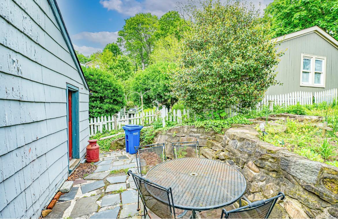 Single Family Broadway  Suffolk County, NY 11777, MLS-859424-4