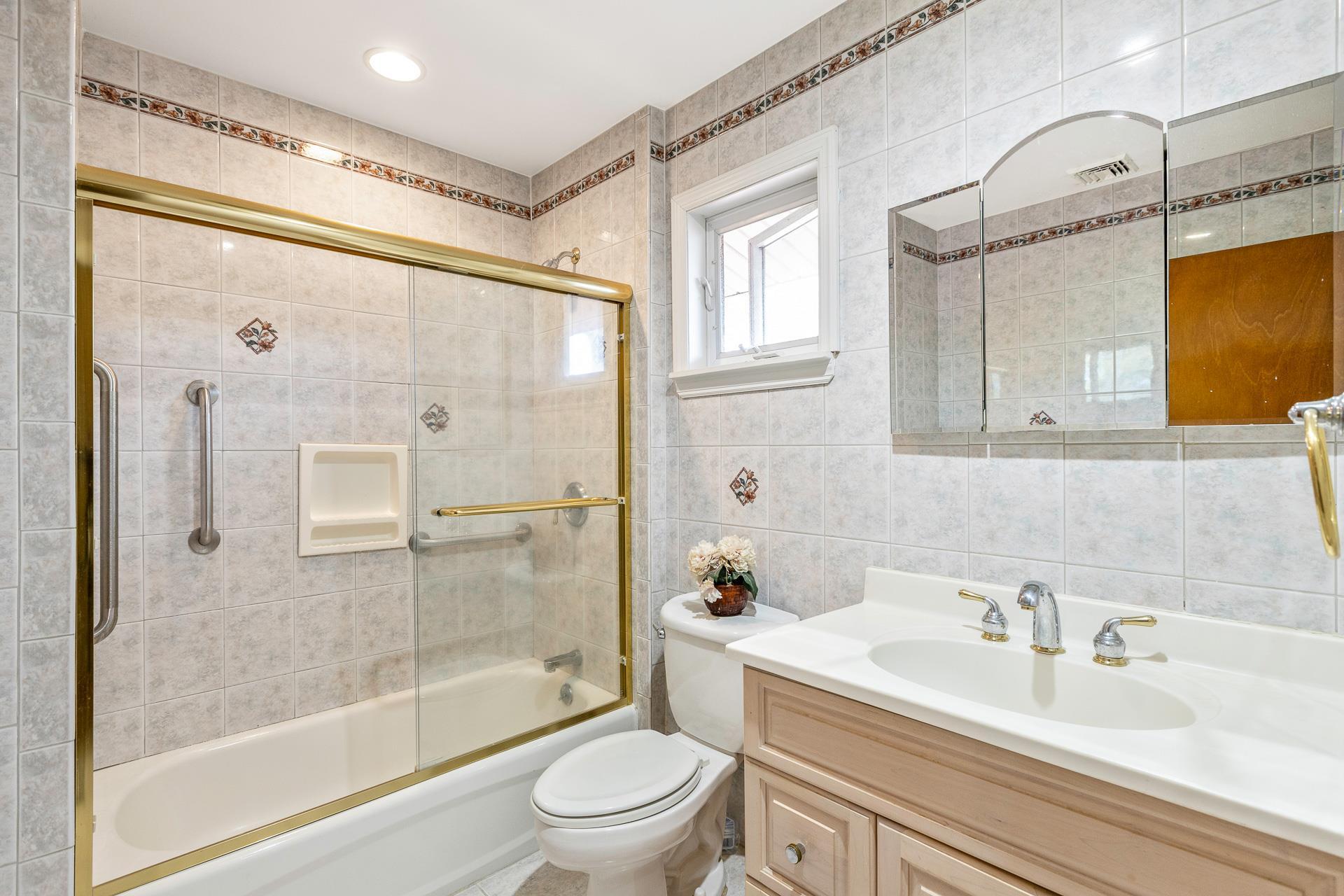 Single Family Bow  Suffolk County, NY 11788, MLS-859439-16