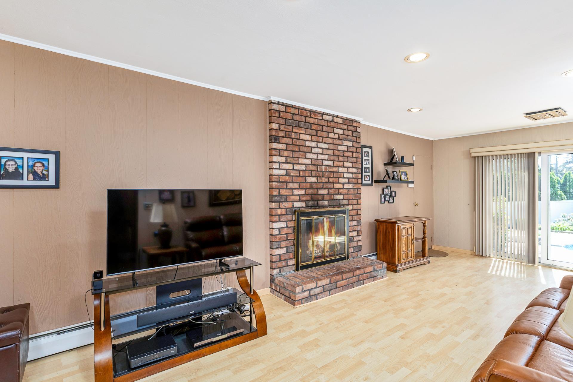 Single Family Bow  Suffolk County, NY 11788, MLS-859439-8