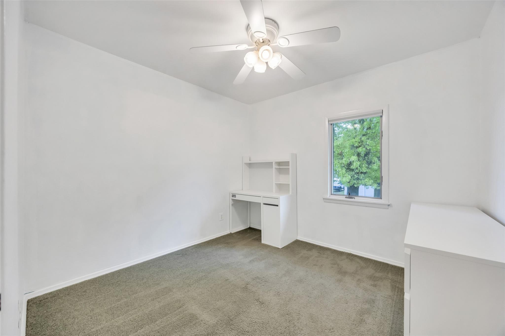 Single Family Rensselaer  Suffolk County, NY 11725, MLS-859454-22