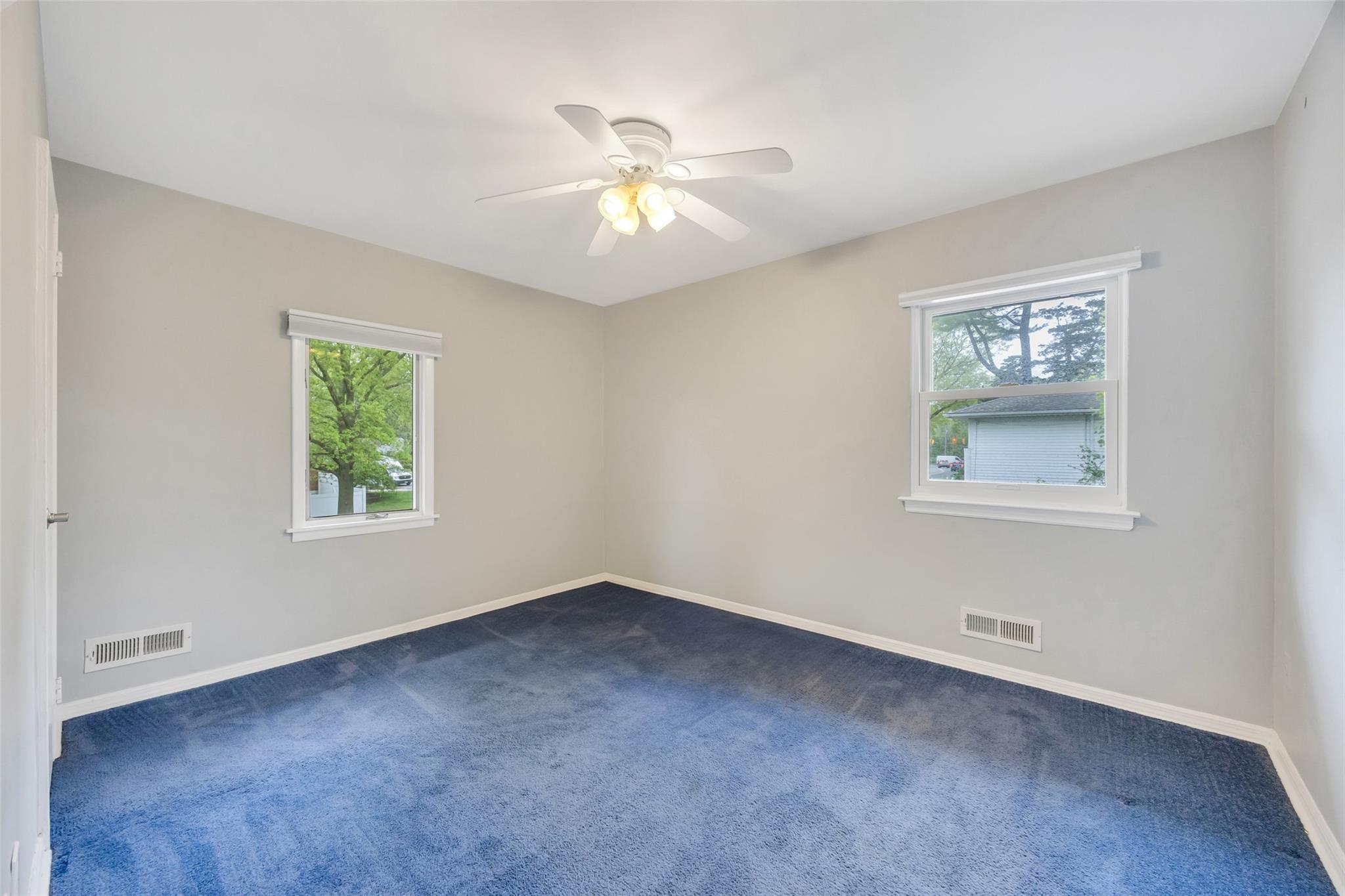 Single Family Rensselaer  Suffolk County, NY 11725, MLS-859454-25