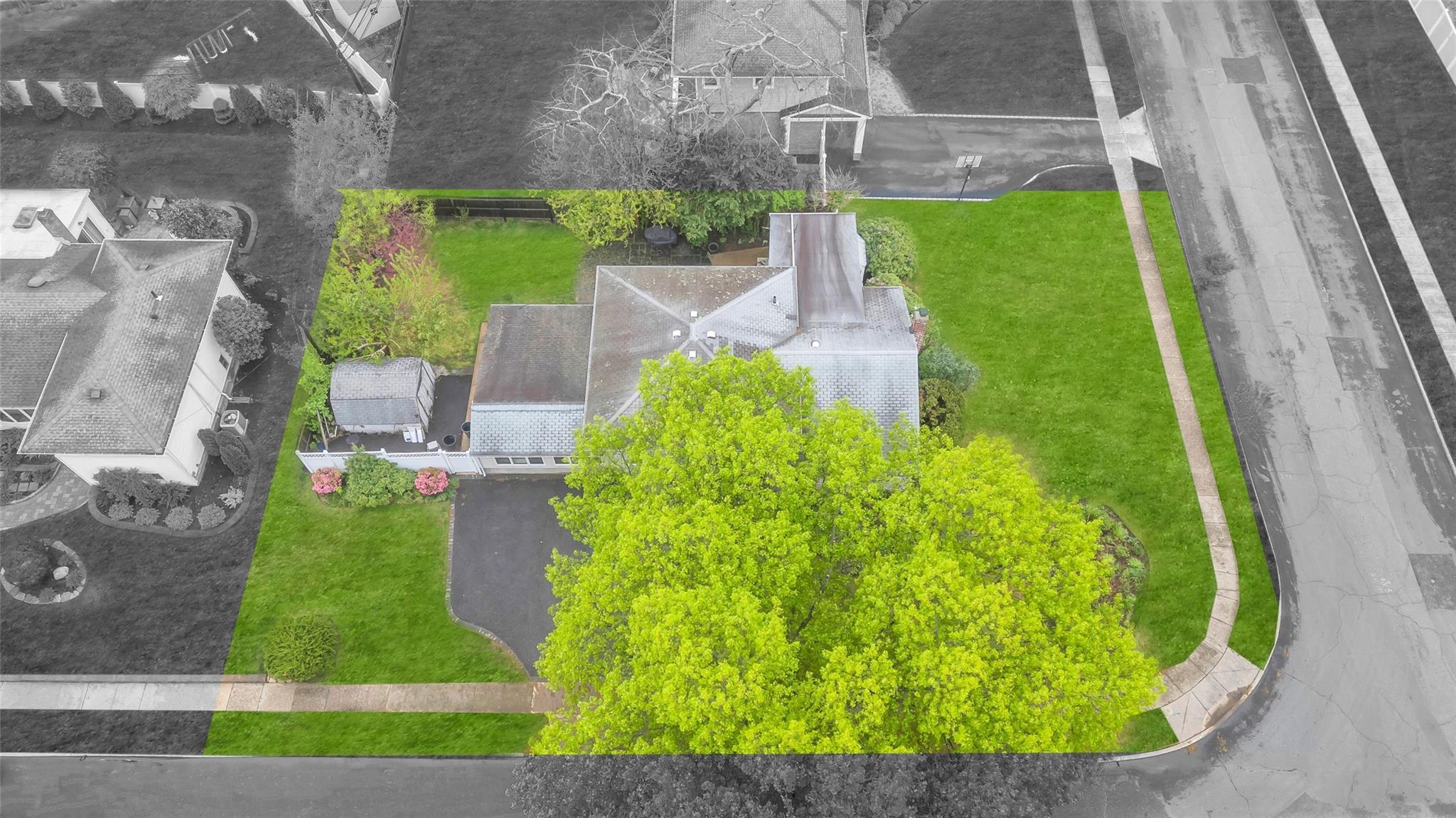 Single Family Rensselaer  Suffolk County, NY 11725, MLS-859454-5