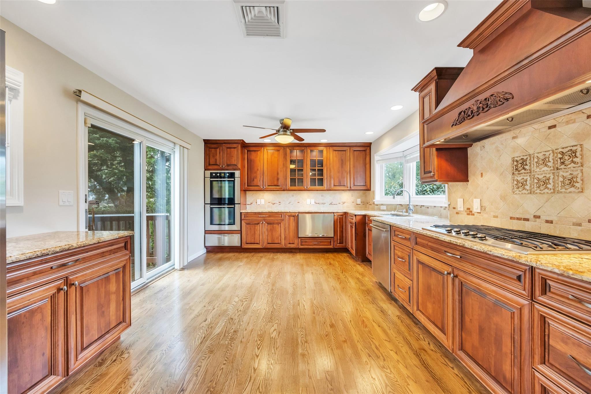Single Family Rensselaer  Suffolk County, NY 11725, MLS-859454-8