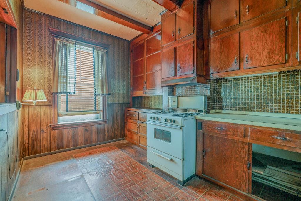 Single Family 60th Drive  Queens, NY 11378, MLS-859458-21