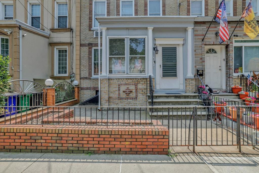 Single Family 60th Drive  Queens, NY 11378, MLS-859458-3
