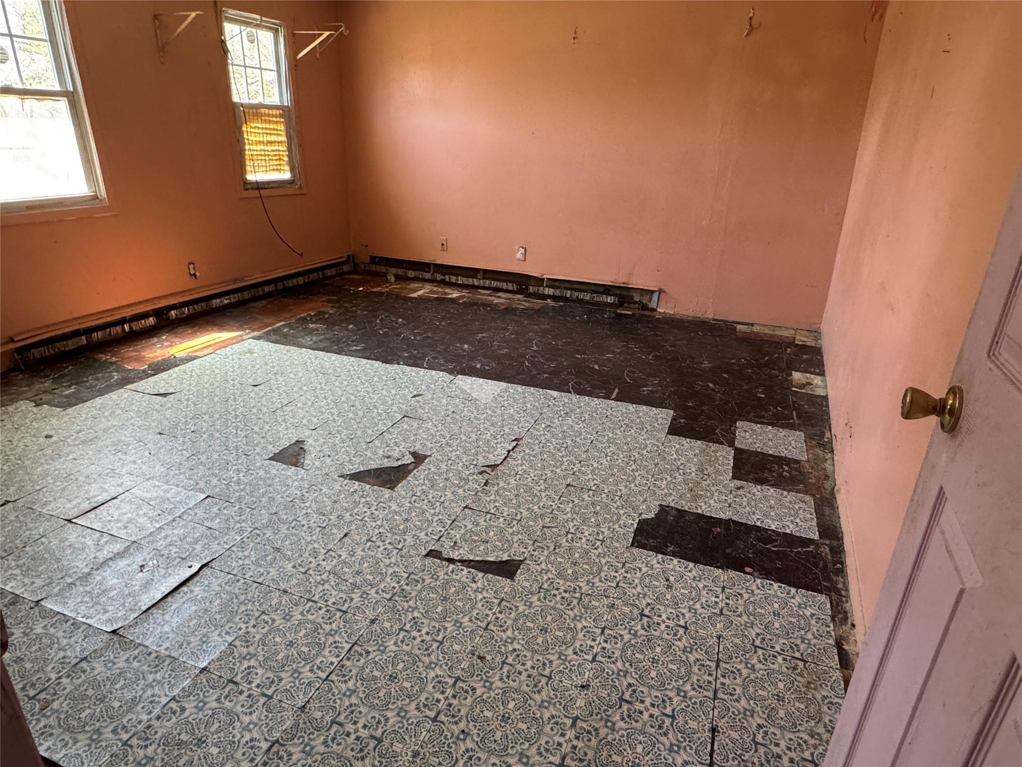 Single Family Candlewood  Suffolk County, NY 11706, MLS-859487-3