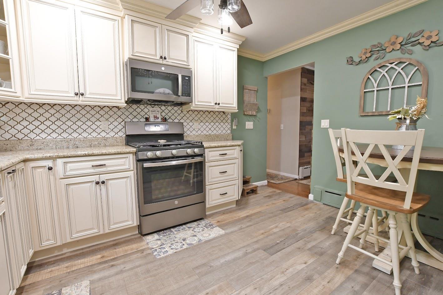 Single Family Chestnut  Suffolk County, NY 11766, MLS-859502-5